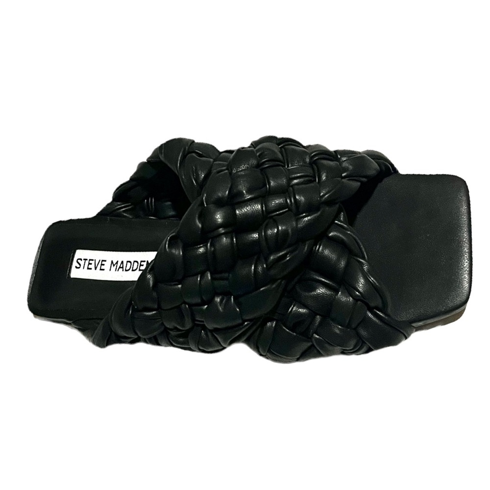 Steve Madden Marina Flat Sandals *Final price drop* - Picture 2 of 7